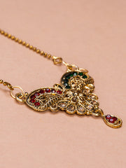 Golden chain with pendant
