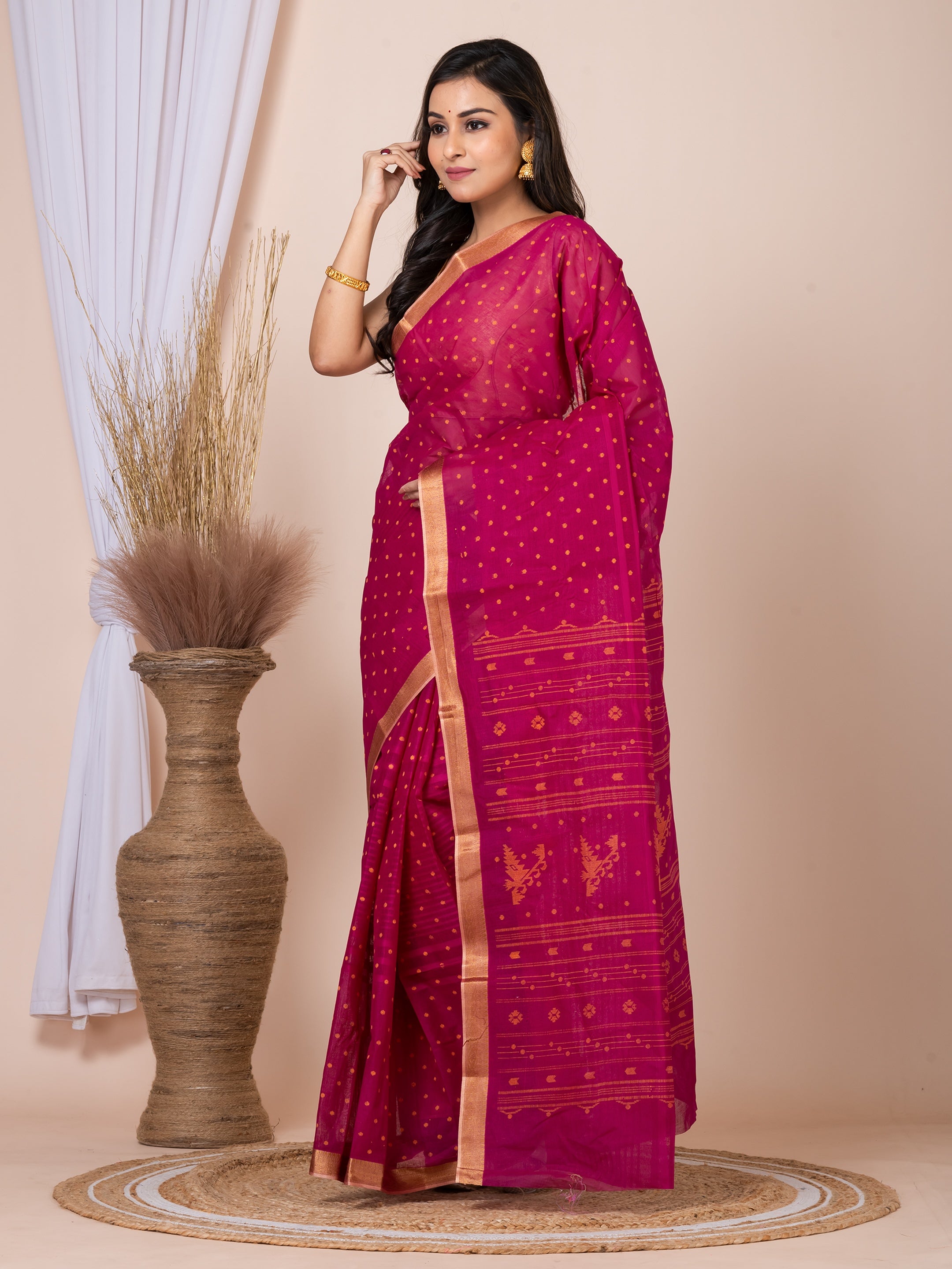 Laa Calcutta Magenta & Mustard printed  taant saree