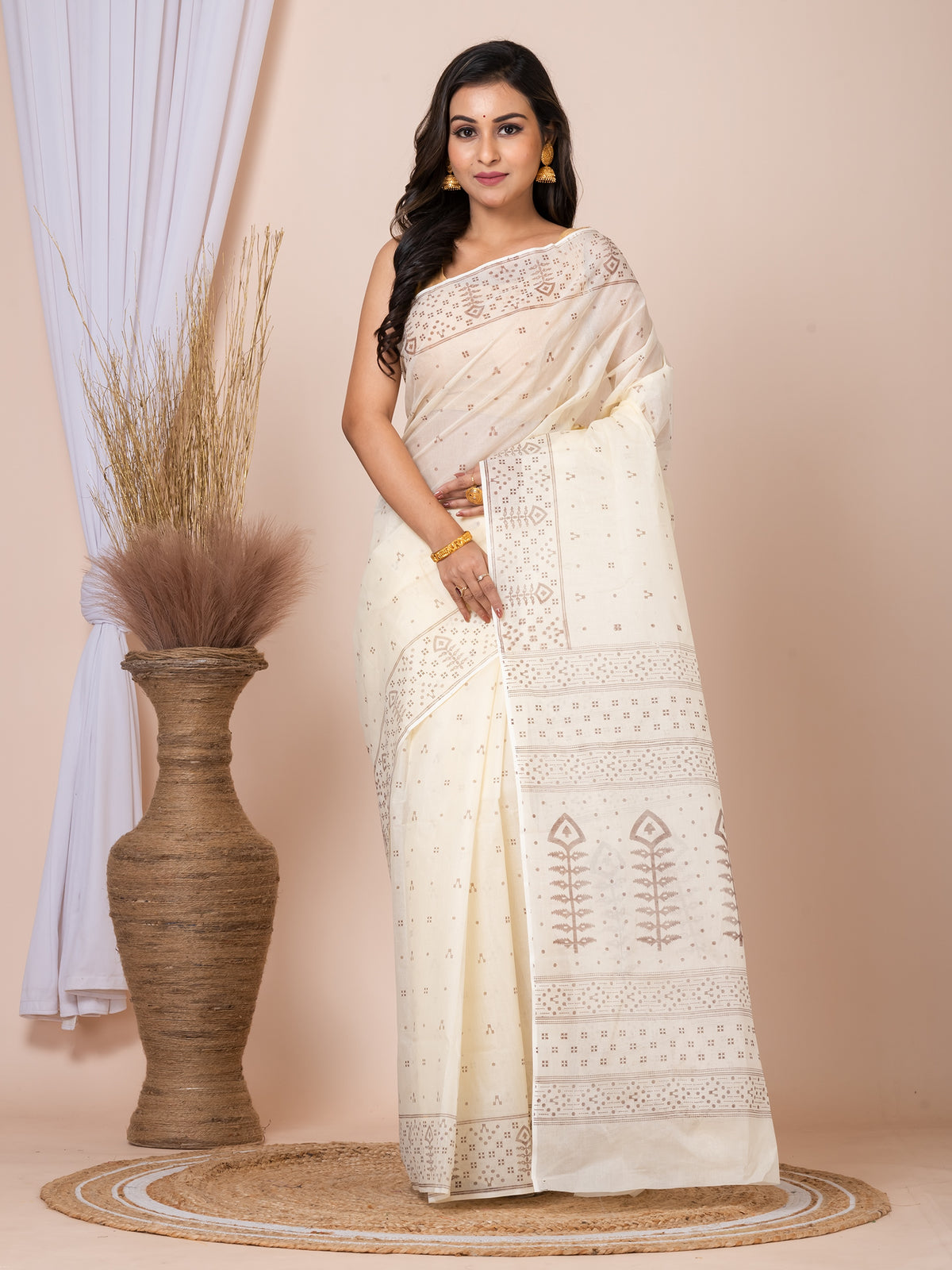 Laa Calcutta Off White & Copper printed pure cotton taant saree