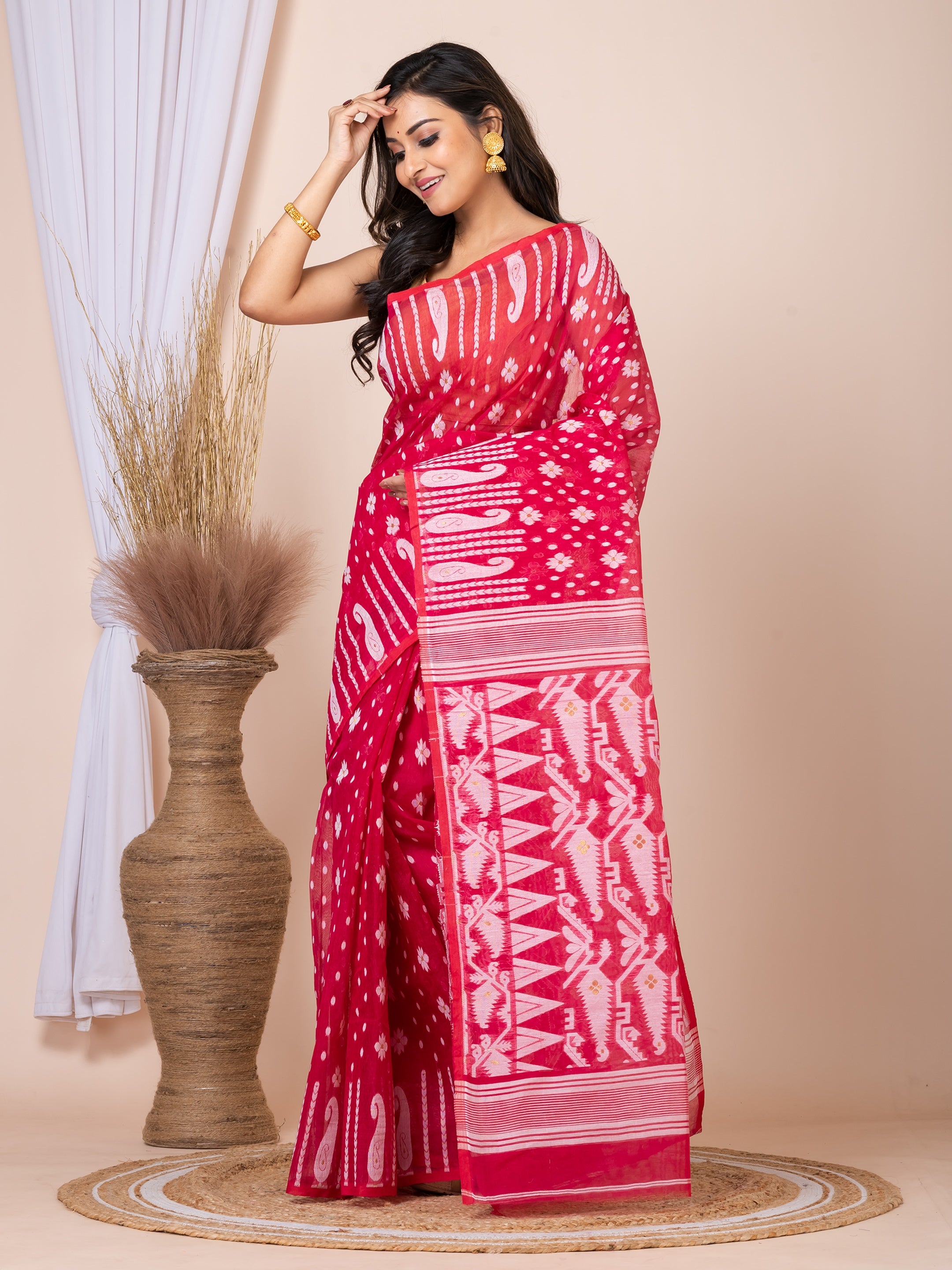 Laa Calcutta Pink & White Woven jamdani saree