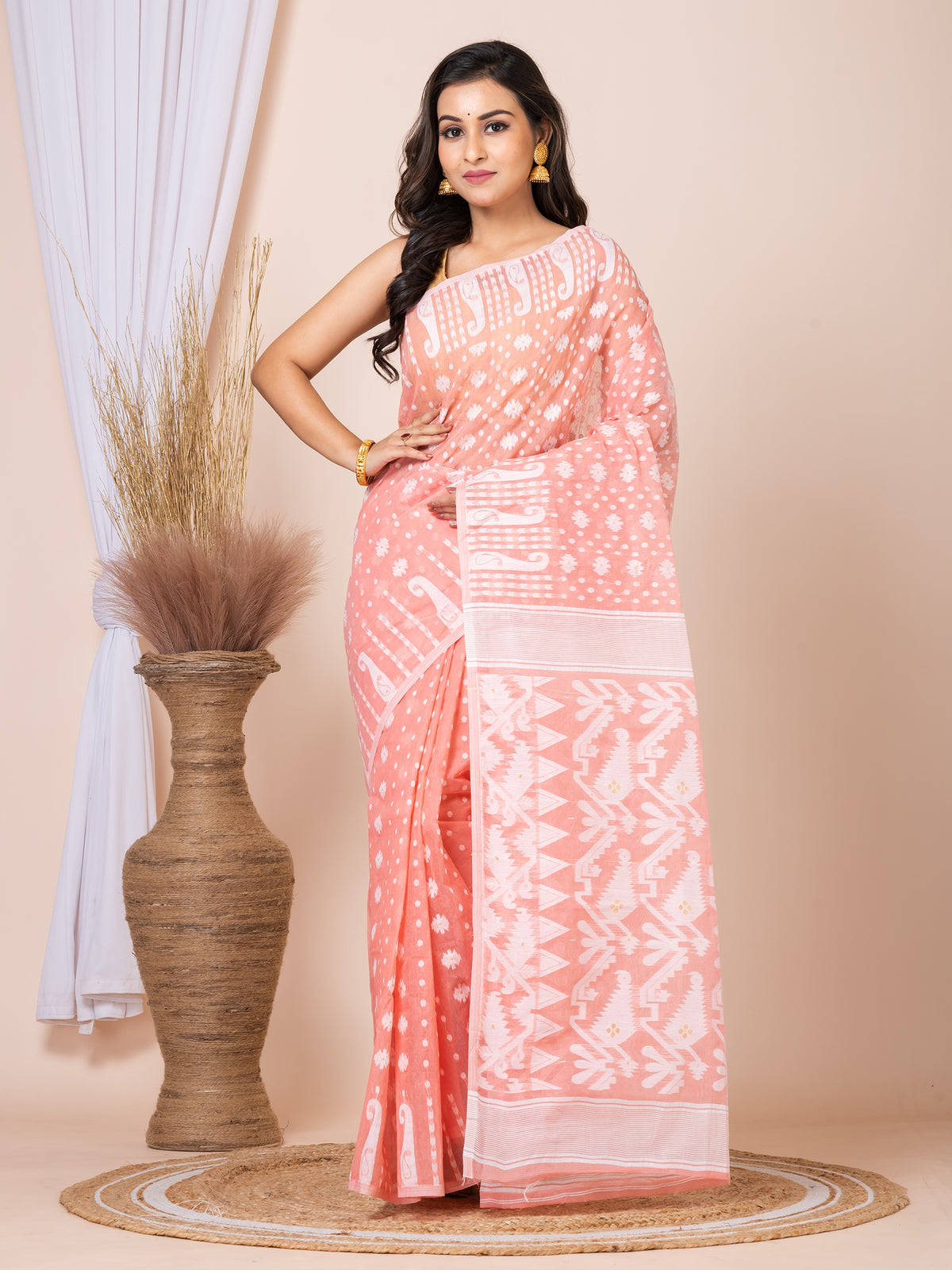 Laa Calcutta Peach & White Women Woven floral design Pure cotton taant jamdani saree