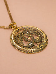 Golden chain with pendant