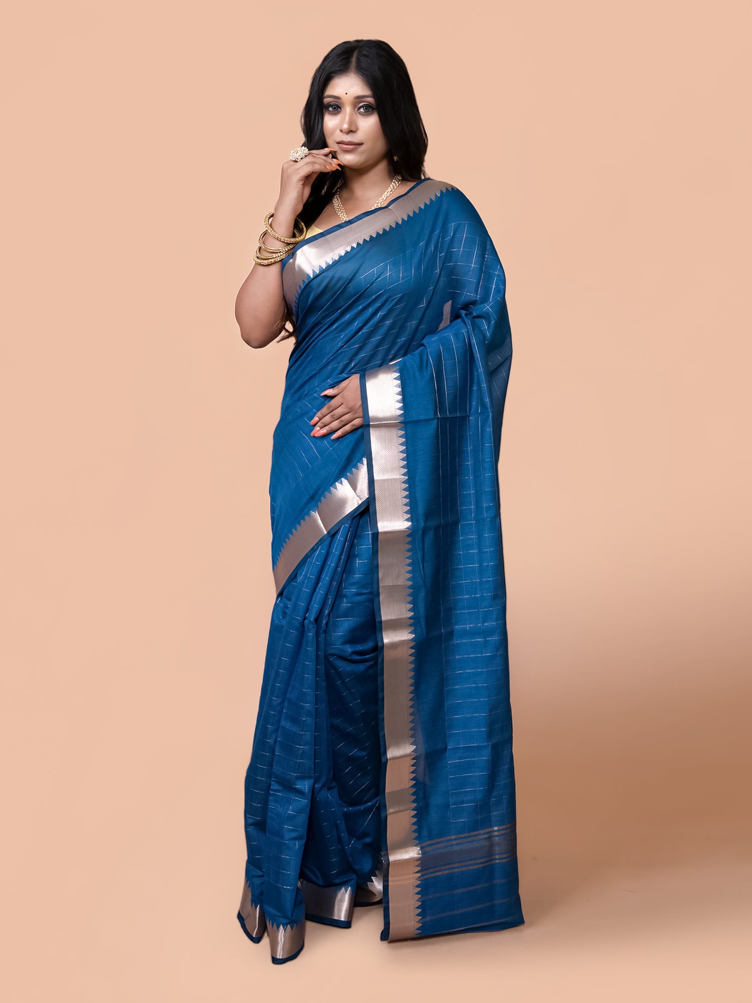 Laa Calcutta Maroon silk blend checked golden zari par handloom saree for women