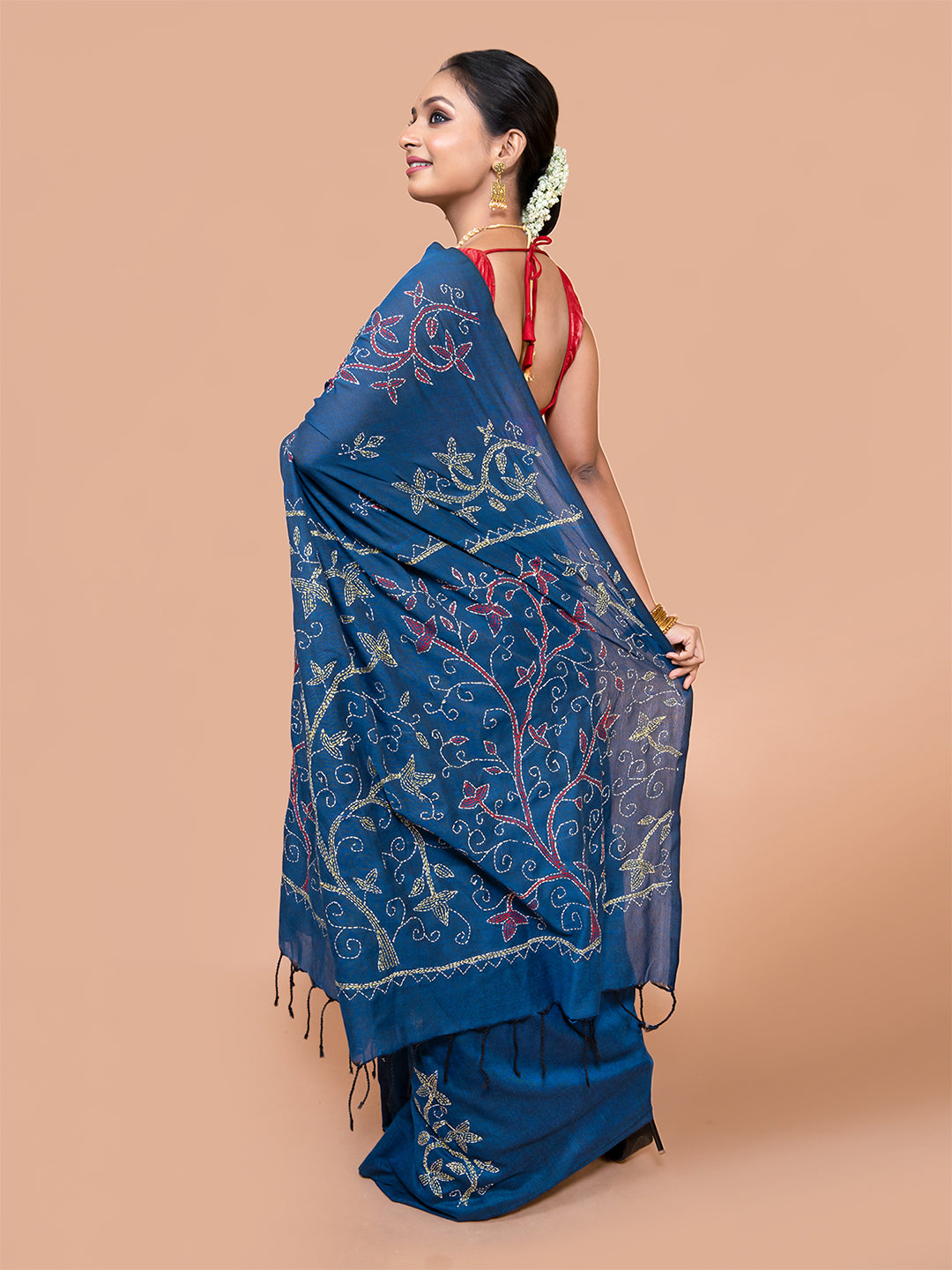 Laa Calcutta Navy Blue & Multi Pure cotton hand stitch handloom saree for women
