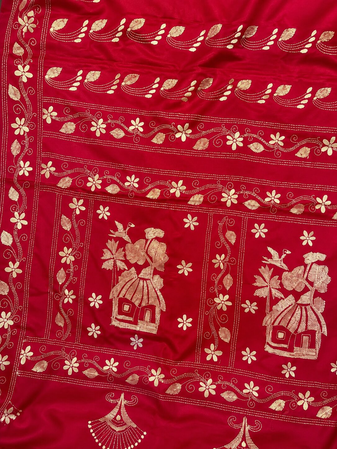 Laa Calcutta Red & White hand-stitch embroidary silk blend kantha stitch saree