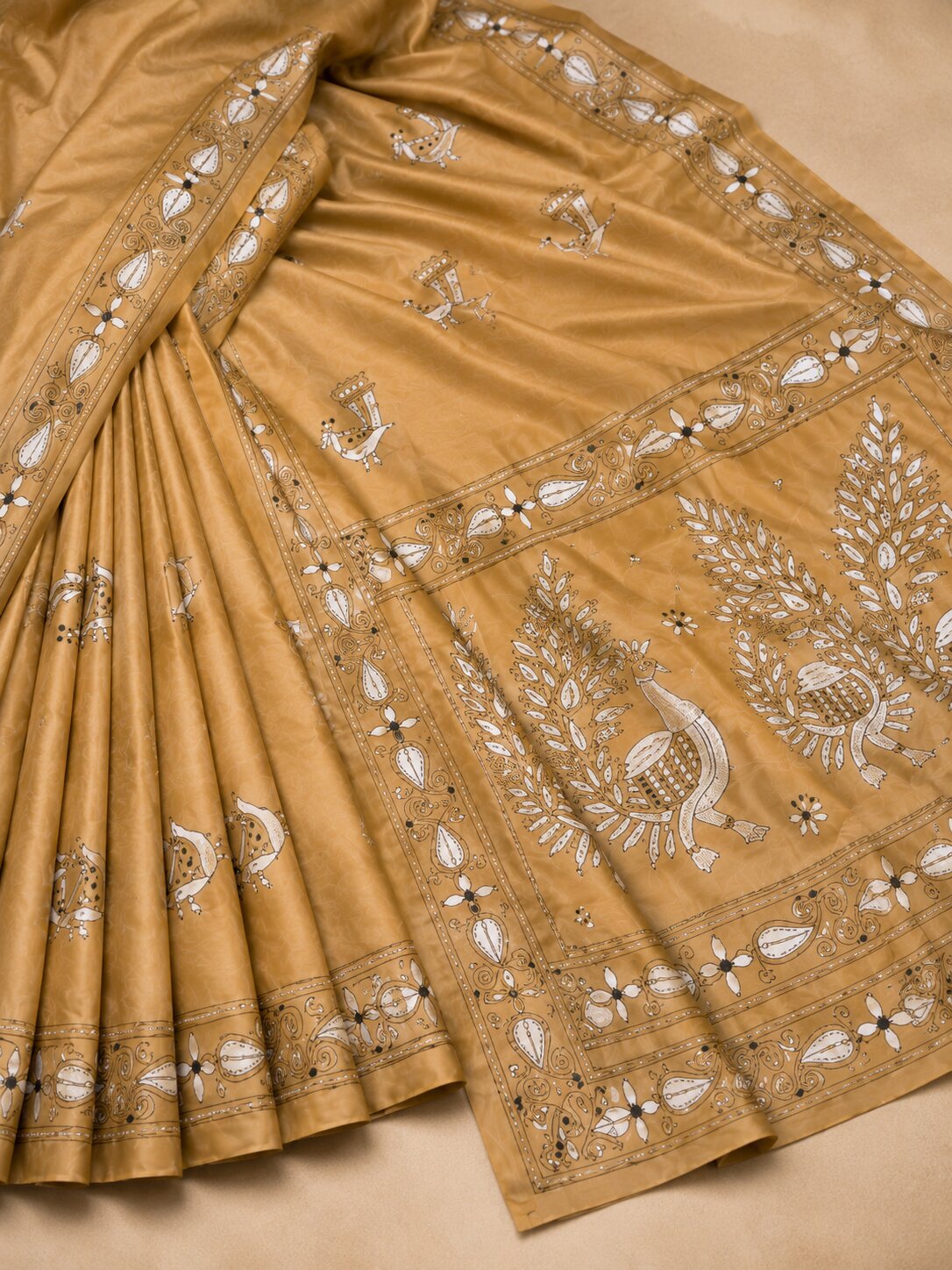 Laa Calcutta Beige & Multi hand-stitch embroidary silk blend kantha stitch saree