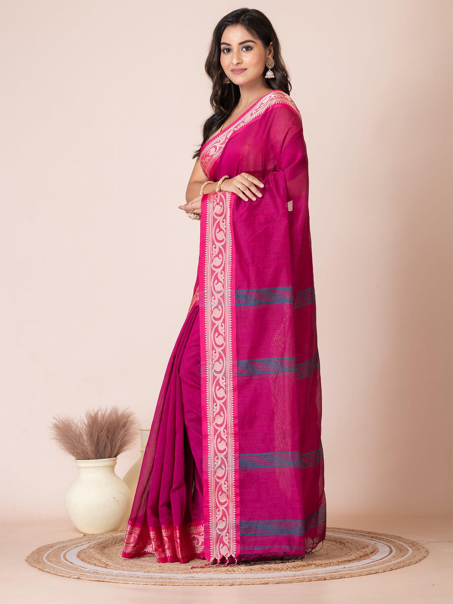 Magenta & Pink silk cotton solid handloom saree