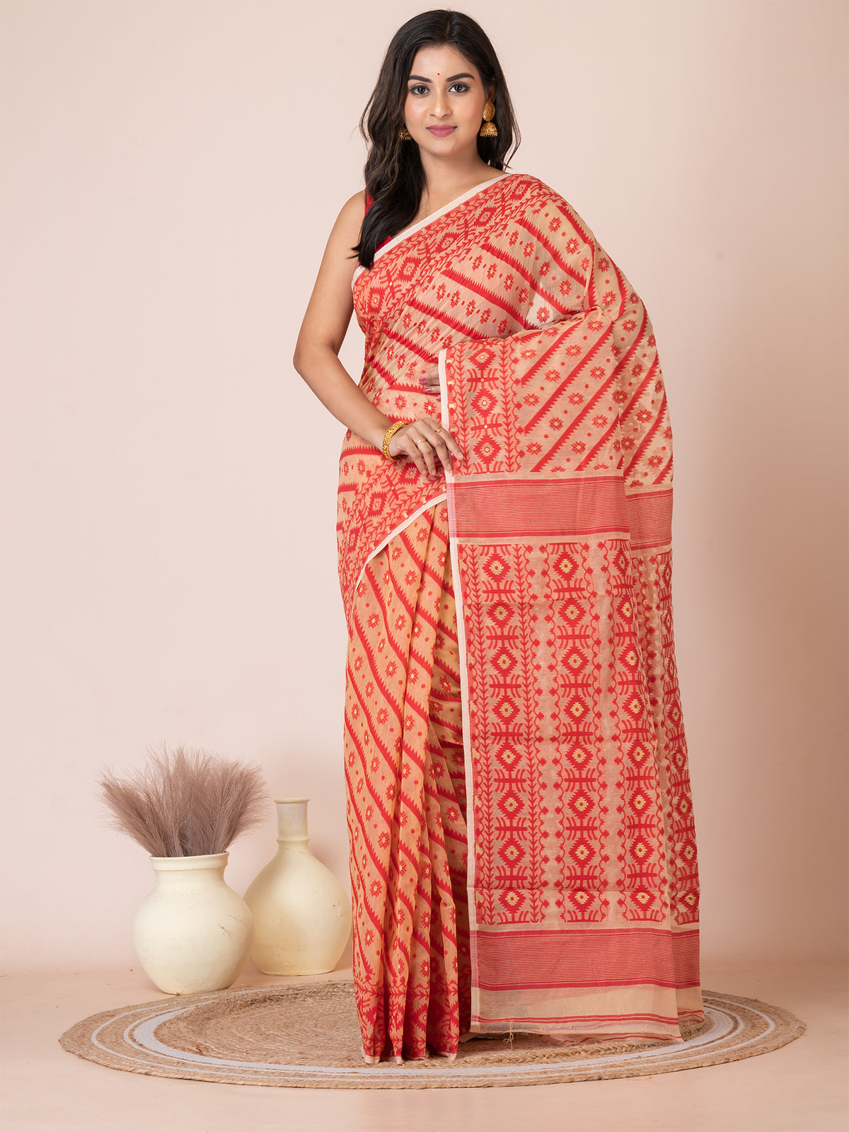 Beige & Red cotton blend floral design jamdani saree