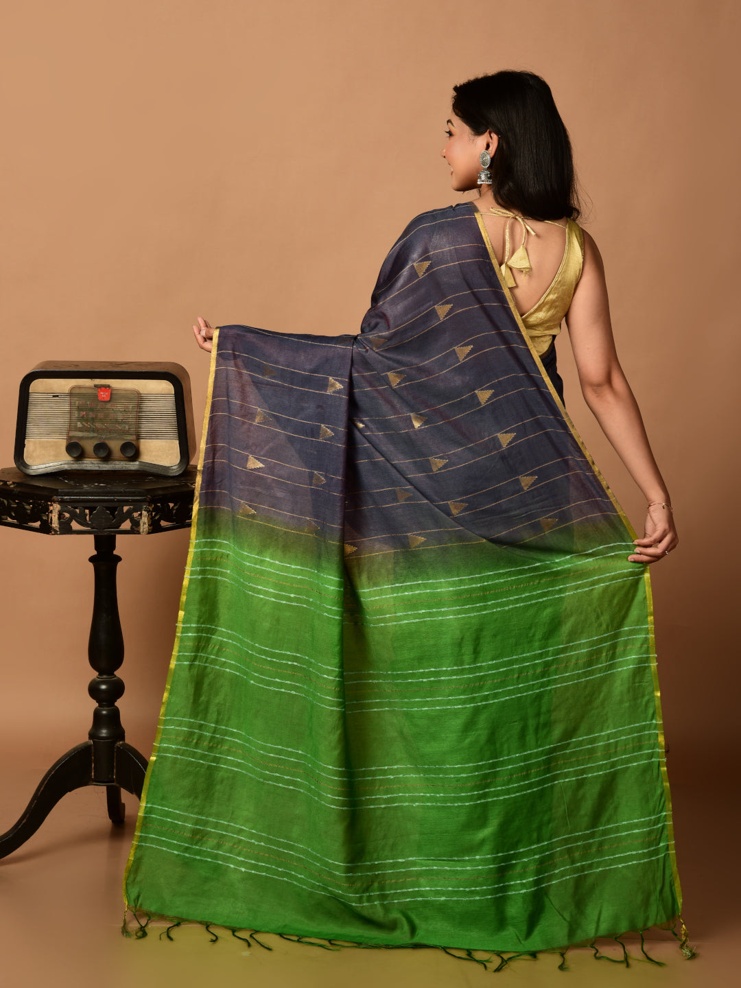 Laa Calcutta Grey & Green Bhagalpuri silk saree