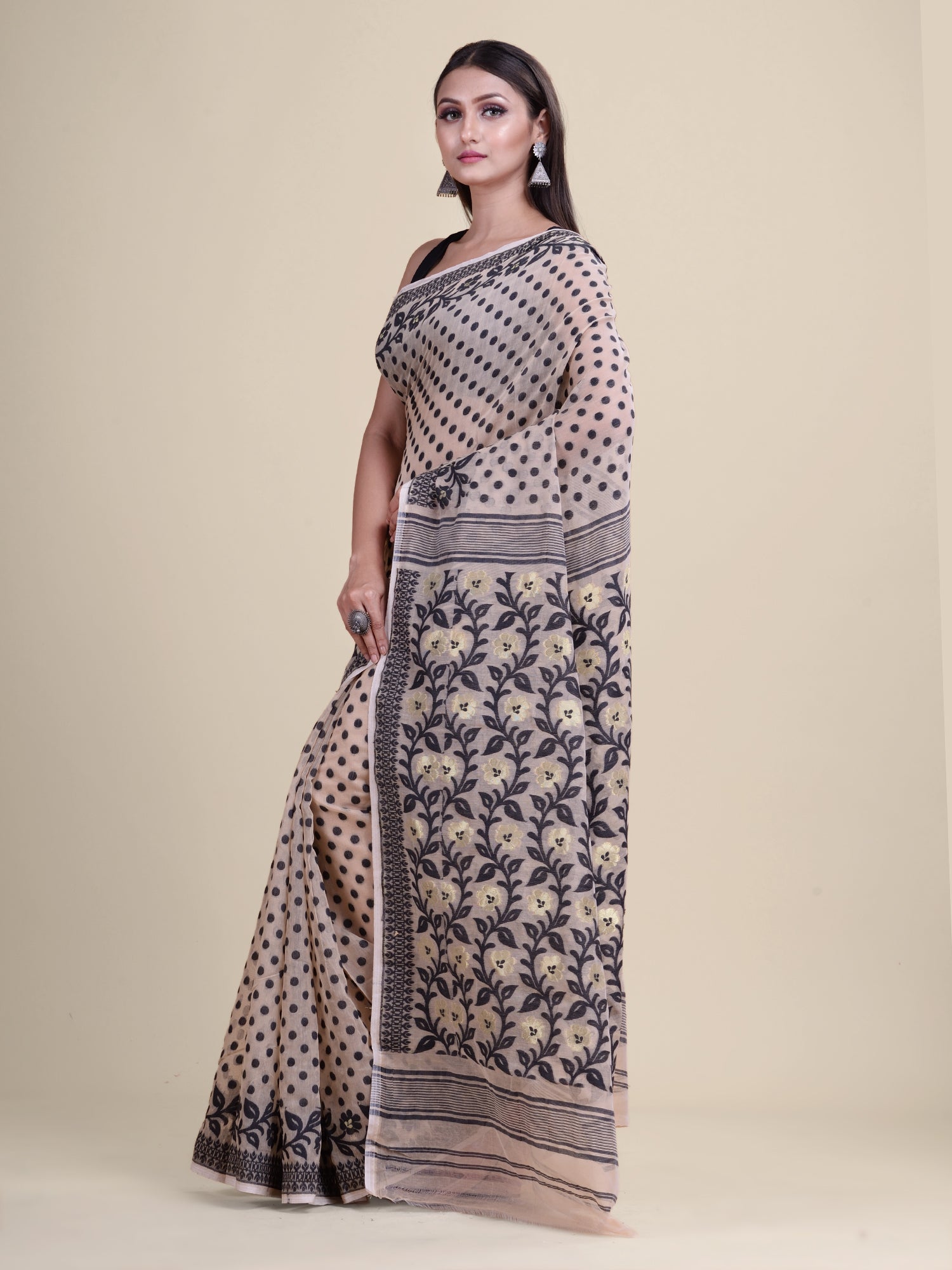 Off White & Black   Cotton Jamdani Saree