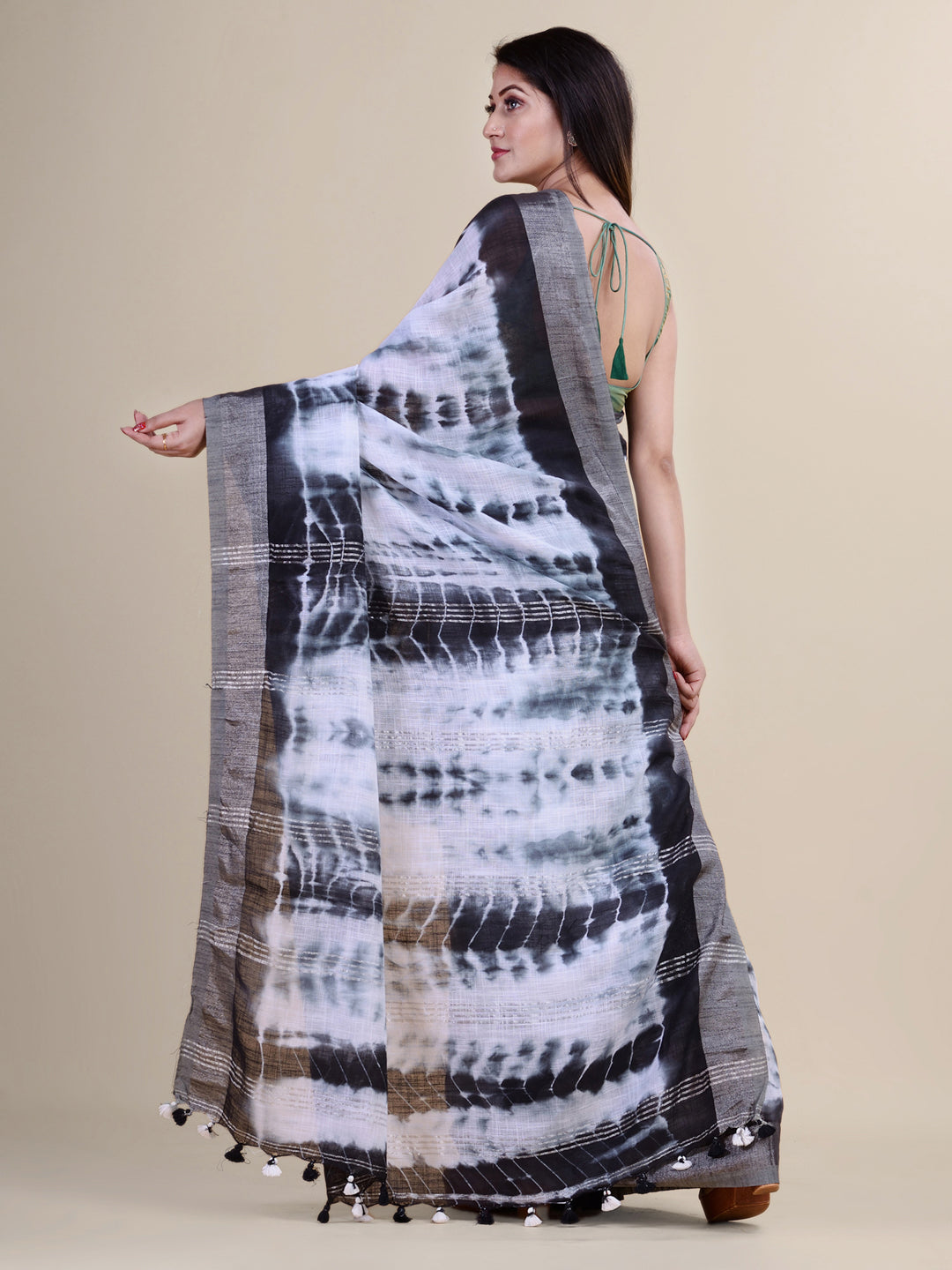 Black & White  handloom saree