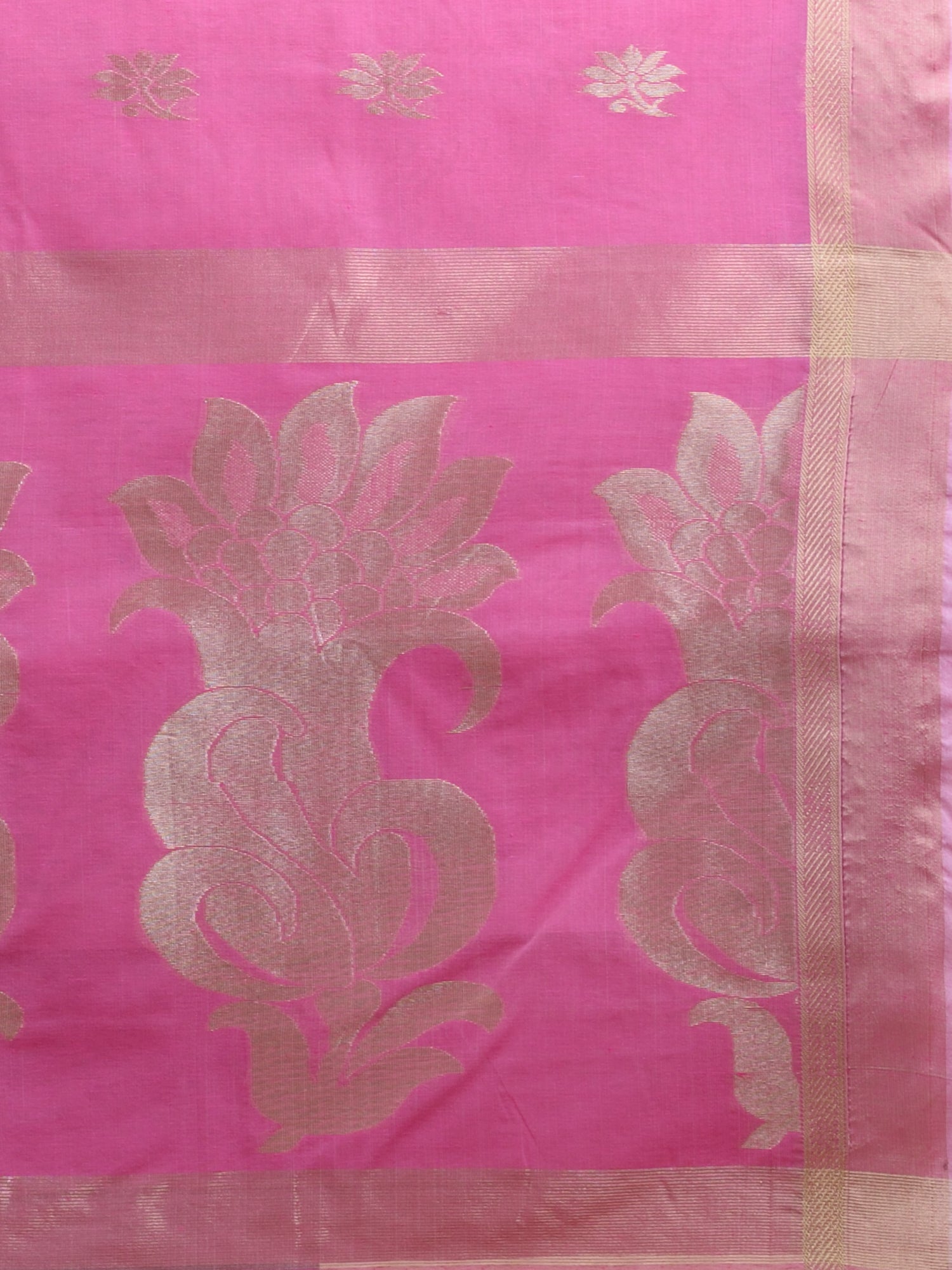 Pink  & Golden Silk  Handloom  saree